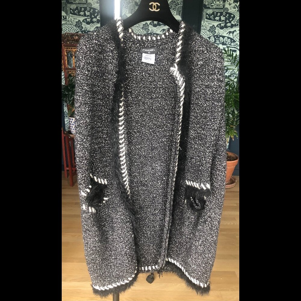 Chanel Cardigan (FR 34)